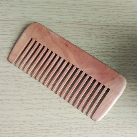 つげ櫛臭くない お手入れ方法と使用する油とは つげ櫛臭くない お手入れ方法と使用する油とは